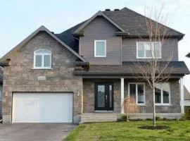 Beautiful single House in Rockland,ON