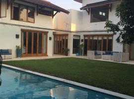 A little bali in the heart of the city, holiday rental in Pondoklang