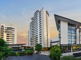 Abloom Exclusive Serviced Apartments, hotel cerca de Estación de BTS - Sanam Pao, Bangkok