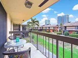 Inviting condo with pool just a steps from the beach