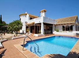 Ibiza style villa first line to golf!: Villamartin'de bir villa