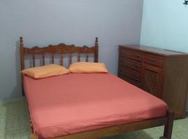 SUÍTE - R&P - Centro, hotel v destinaci Peruíbe