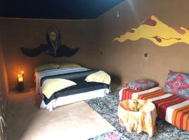 Sahara Authentic Berber Camp, hotel in Mhamid