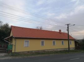 Berkenyés Vendégház, apartment in Zalalövő