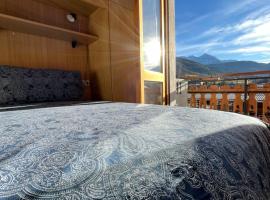 Dolomitihouse VIEGHEL, khách sạn ở Fiera di Primiero