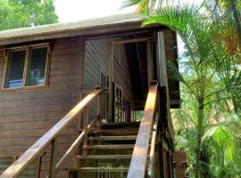 Tropical Treehouse, apartamento em Sandy Bay