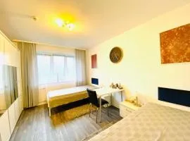 HannoverMesseApartment 2 bedroom, Balcony with garden view