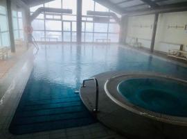 Apartamento en Sierra Nevada (Edificio Arttyco), hotel cu piscine din Sierra Nevada