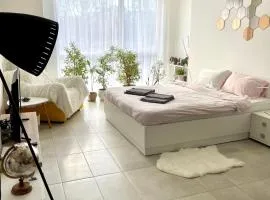 Felicity Super Central Apartment