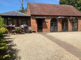 Secret little hideaway - with proximity to Oxford, hotel with parking in Cassington