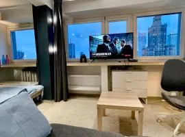 SAWA Apartment 2xMetro WiFi 500 Mbs 50’TV Netflix HBO AppleTV+