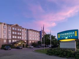 Staybridge Suites Milwaukee Airport South, an IHG Hotel โรงแรมในแฟรงคลิน