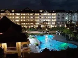 Cozy 2BR with FREE Pool beside SM City Mall