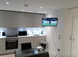 23 floor studio for work 1Gb WiFi