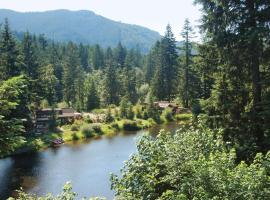 Mount Hood Village Zoe Tiny House 9, hotel in Welches