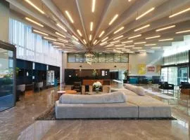 Holiday Inn & Suites - Mexico Felipe Angeles Airport by IHG