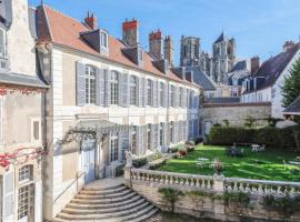 L'Hotel de Panette, Un exceptionnel château en ville, hotel di Bourges