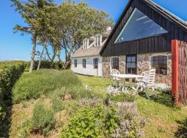Awesome Home In Samsø With Kitchen, hotel s jacuzzi v destinaci Onsbjerg