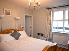 McLoughlins Inn, hotel v destinaci Mulranny