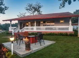 SaffronStays Mariposa by the River Montana - 3BR riverside villa in Karjat with pool and garden, perfect for small families