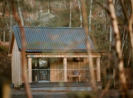 Little Wyvis Lodge, cabin in Garve