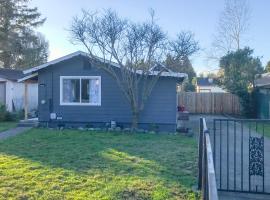 Cedar Street Cottage, vacation home in Eureka