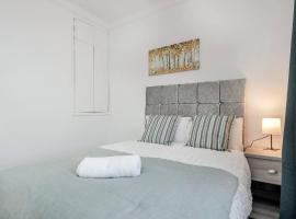 Viesnīca Stunning Top 2 Bed Flat Tilbury Central Location pilsētā Tilberi
