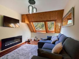 Magnífico Ático Duplex con vistas a la montaña, viešbutis mieste Kanfrank-Estasjon