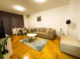 Condo 21, hotel em Belgrado