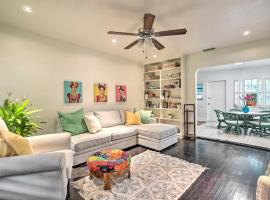 Biscayne Park Vacation Rental with Yard!, hotel em Biscayne Park