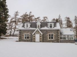 The Larches, cottage in Kingussie