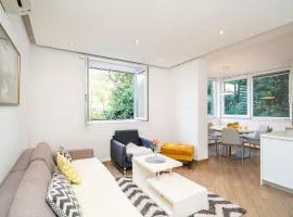 SPACIOUS TWO BEDROOM APARTMENT