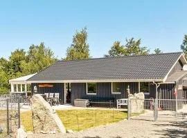 10 person holiday home in Fårevejle-By Traum
