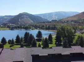 Beaver Creek/Avon condo on lake with BC ski views