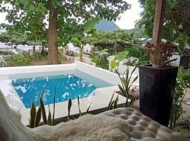 Baywalk Suites Batangas, glamping site in Laurel