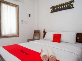 RedDoorz Syariah near Plengkung Gading 2
