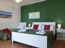 LEUCA TWENTY ROOMS, ξενοδοχείο σε Leuca