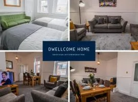 Dwellcome Home Ltd 2 DOUBLE Bedroom 3 Bed Apt, Fast WIFI, Free Street Parking, Ideal for Long Term Contractor, etc Stays, Regular Housekeeping Option, 10 min Walk from Beach and Metro 15-20 min Drive to Nissan & Newcastle - See our Site for Assurance