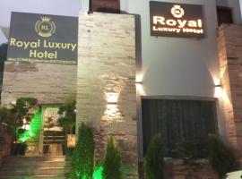 Royal Luxury Hotel Lahore, hotel perto de Aeroporto Internacional Allama Iqbal  - LHE, Lahore
