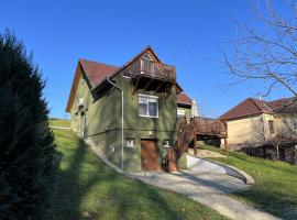 SunnySide Apartmanház, hotel in Zalakaros