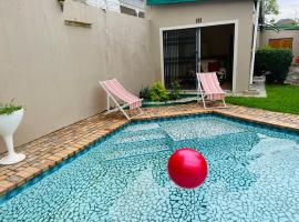 Repose Guest house!, hotel en King Williamʼs Town