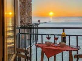 Tramonto sul mare