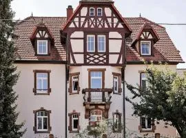 Charmante, großzügige Ferienwohnung Villa Fleurie