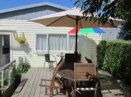 Self-contained Studio- 5 min to Waihi township, 10 min drive to Waihi beach