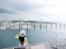 泰国芭提雅顶层无边游泳池公寓thebase健身房