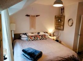 Bright modern apartment, Shipston-on-Stour، فندق في Honington