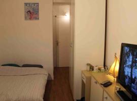 Nice studio in the heart of Sceaux, apartament a Sceaux