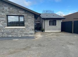 'Little Acre' perfect for business or pleasure, apartment in Portadown