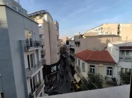 ATHENS COMMERCIAL、アテネのバケーションレンタル