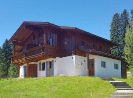 Casa Cubana - Schönes und komfortables Ferienhaus am Waldrand, villa en Lechbruck